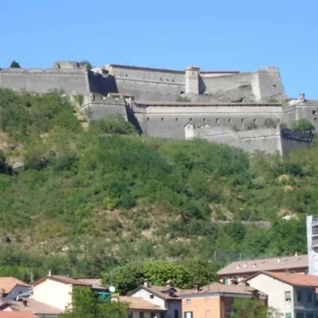 Casa Pegrini Nel Centro Storico Di ガーヴィ
