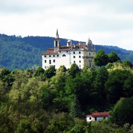 Ferienhaus Casa Pegrini Nel Centro Storico Di Gavi