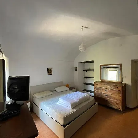 Casa Pegrini Nel Centro Storico Di ガーヴィ